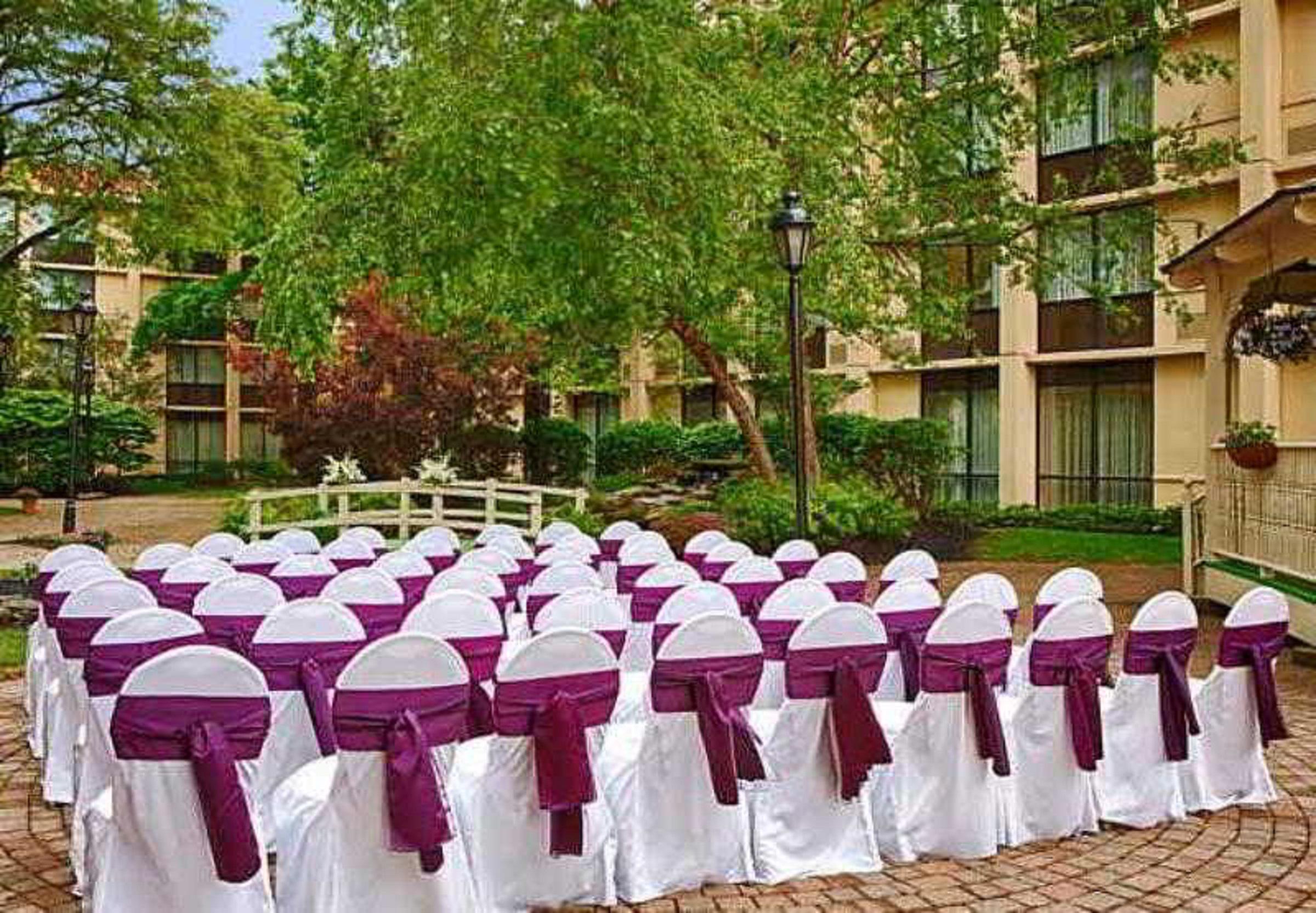 Hotel Wyndham Cleveland Airport Exterior foto