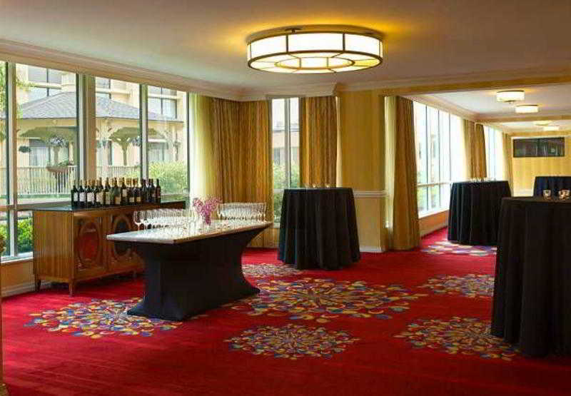 Hotel Wyndham Cleveland Airport Exterior foto